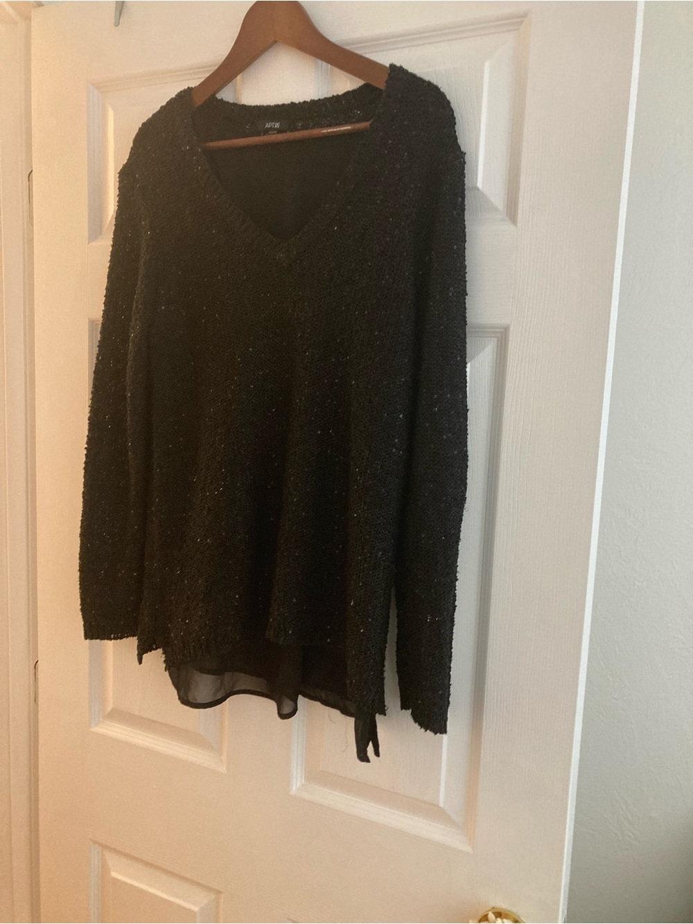 Apt. 9 Black XL V-Neck sequin Sweater with attached camisole